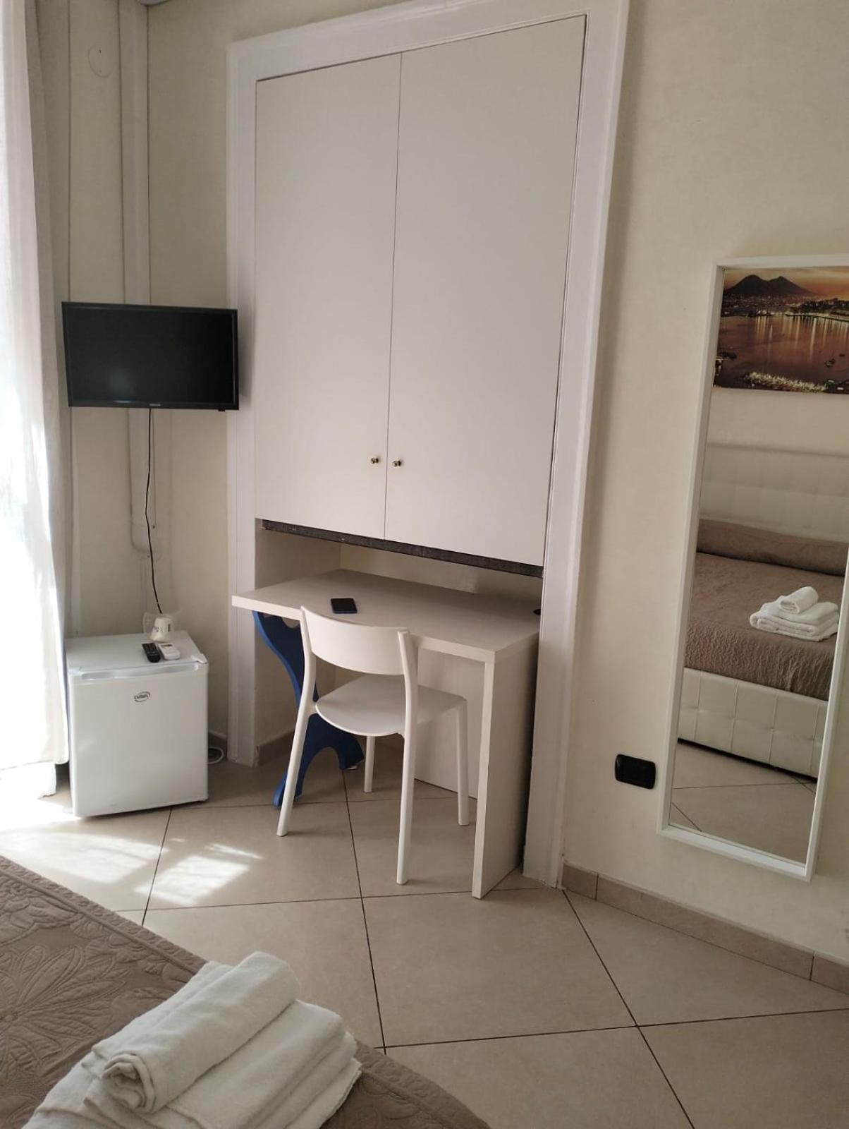 Bed and Breakfast La Dolce Dimora à Naples Chambre photo